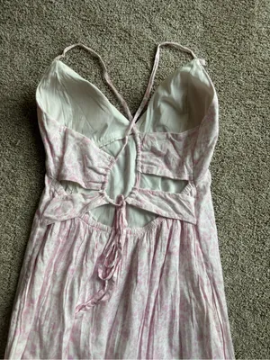Hollister Pink and White Maxi Dress thumbnail 4