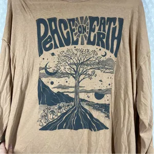 American Eagle Tan Graphic Print Long Sleeve Top‎ thumbnail 2