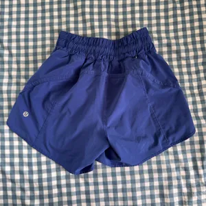 Lululemon Shorts thumbnail 2