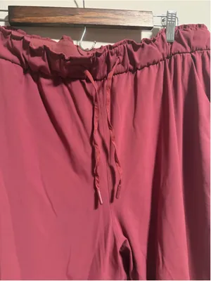 Lululemon Stretch Luxtreme High-Rise Jogger Mulled Wine- Size 14 thumbnail 2