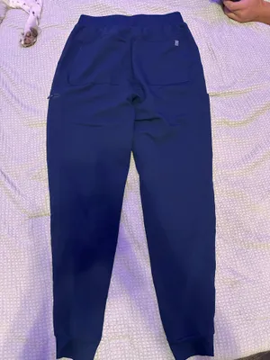 Fabletics Scrub Set thumbnail 2