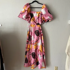Aureta Anthropologie Studio Printed Puff Sleeve Maxi Cut Out Dress Pink Abstract thumbnail 3
