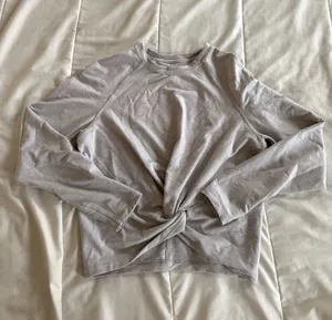 Lululemon Long Sleeve Sweatshirt thumbnail 3