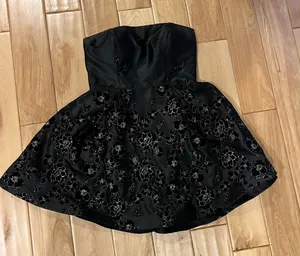 Homecoming Dress Black Size 8 thumbnail 1