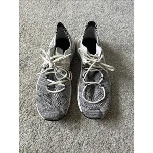 2018 Nike TR‎ Flyknit White/Black Training Shoes 942887-101 Women 8 thumbnail 5