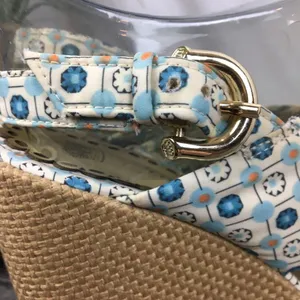 Juicy Couture Blue & Tan Print Fabric Platform Wedge Espadrille Sandal Shoes 7.5 thumbnail 6