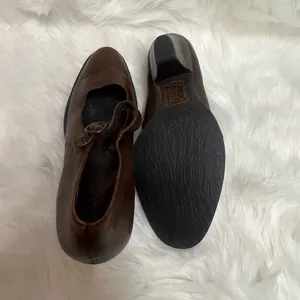 Hand Crafted Born Mary Jane Heeled Shoe Brown Genuine leather Size 9.5 Bin11 thumbnail 5