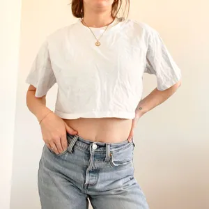 White Short Sleeve Crop Top thumbnail 2