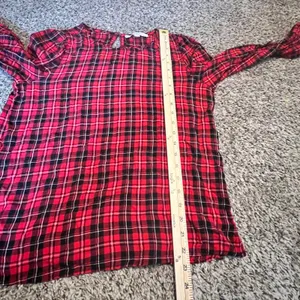 Loft Womens Red Black Plaid Ruffle Cuff Long Sleeve Blouse Small Keyhole‎ Back thumbnail 5