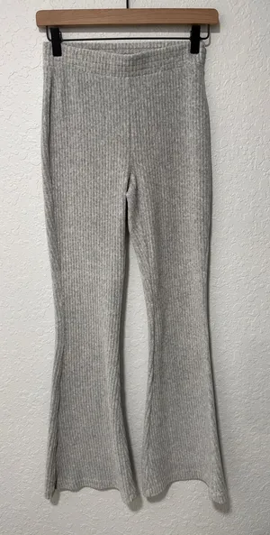 AERIE Grey Ribbed Flared Pants Size XS Short thumbnail 1