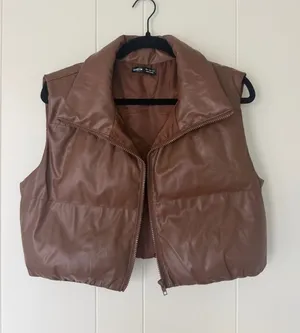 Shein Leather Vest Puffer thumbnail 1