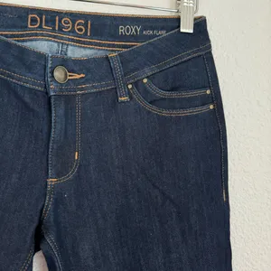 DL1961 Roxy Kick Flare Dark Blue Wash Denim Jean Women’s Size 27 Stretch Midrise thumbnail 4