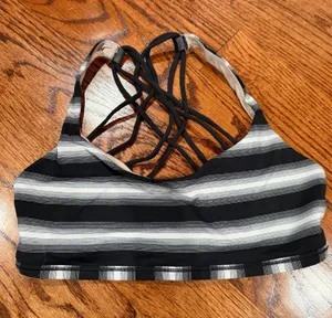 Lululemon Sports Bra thumbnail 1