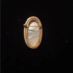 Vintage 12k Gold-Filled Mother of Pearl Pendant. thumbnail 4