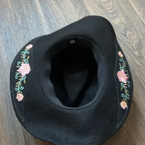 Floral Embroidered Western Hat Black thumbnail 3