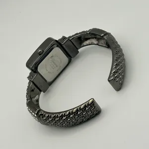 Geneva Platinum Women’s Fashion Watch Working New Battery thumbnail 6