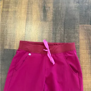 Figs Zamora Jogger Dark Magenta Scrub Pants Size XS thumbnail 2