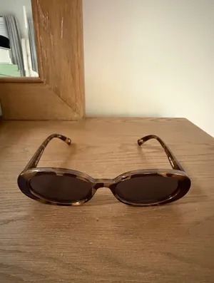 Le Specs thumbnail 2