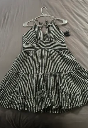 American Eagle Outfitters Dresss thumbnail 1