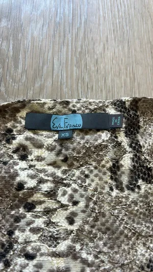 Anthropologie Top thumbnail 2