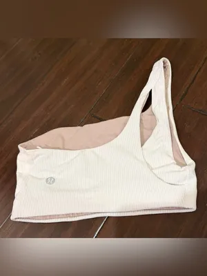 Lululemon Ribbed Nulu Asymmetrical Yoga Bra Size 2 thumbnail 2