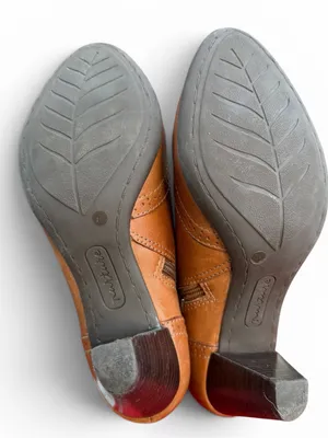 Nurture Haddie Brown Leather Shootie Booties Wingtip Heels‎ Size 7M thumbnail 9