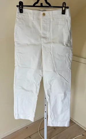 Everlane EUC Women's Off White Straight Cropped Chino Pants Size 2 thumbnail 1