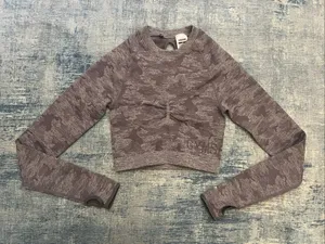 Gymshark Lavender Gray Adapt Camo Seamless Long Sleeve Crop Top XS thumbnail 1