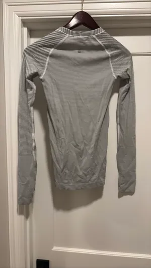 Lululemon Top Long Sleeve Swiftly Tech Striped Black White thumbnail 3