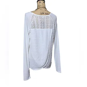 LUCKY BRAND Thermal Henley w/Crochet Detail & split lower back overlap- NICE ONE thumbnail 2
