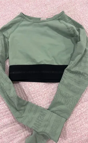 Gymshark Top thumbnail 1