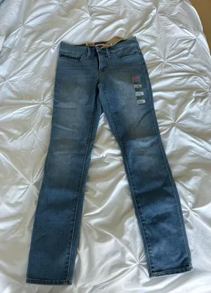 Levi’s 311 Shaping Skinny Jeans thumbnail 1