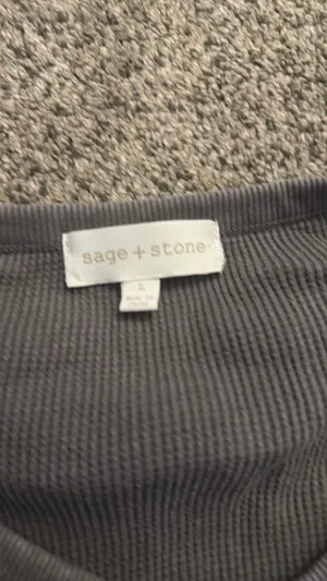 Sage & Stone grey v neck top Gray Size L thumbnail 3
