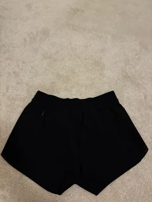 Athleta Hustle 3" Shorts thumbnail 6