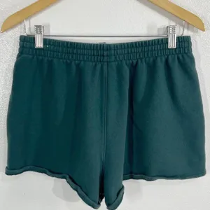 PINK Victoria's Secret Campus Fleece Shorts Medium Green Varsity Crest Raw Hem thumbnail 5