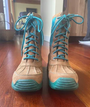 UGG Winter Boots thumbnail 6