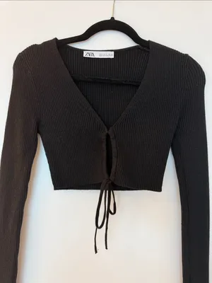 Zara Black Cropped Long Sleeve Sweater Top Size Small thumbnail 1