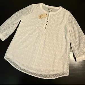 St.‎ John’s Bay White Shirt with Button Detail NWT size small thumbnail 1
