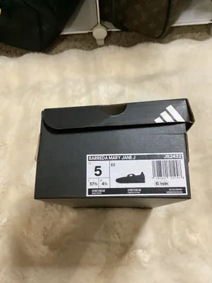 Adidas Barreda Mary Jane’s 6.5 thumbnail 8
