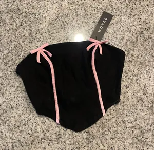 Motel corset thumbnail 1