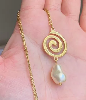 Handmade gold tone stainless steel spiral swirl uzumaki & pearl necklace🌀 thumbnail 3