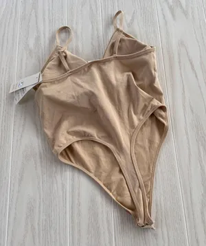 No Boundaries Women’s XL 16/18 Seamless V-Neck Bodysuit - Tan thumbnail 5