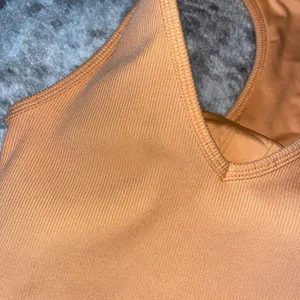 Alo Goddess Ribbed Cropped Racerback Tank thumbnail 4
