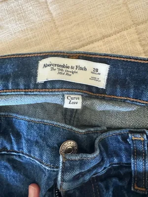 Abercrombie Straight Mid-Rise Jeans thumbnail 2