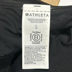 NWT Athleta Conscious Crop Train Sz L thumbnail 5