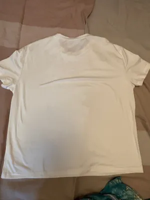 Women’s white graphic tee Size XL thumbnail 2