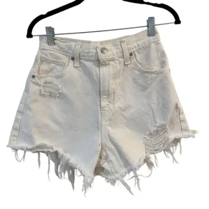 Levi's High Waisted Ripped Mom Shorts Jeans Fray Hem White Women's Size 26 thumbnail 1