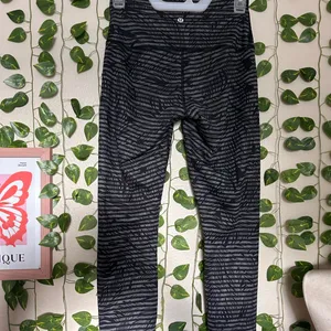 Lululemon Wonder Under Striped Leggings small goth tropical witchy casual preppy thumbnail 3