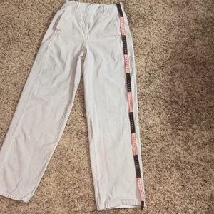 Aritzia Wilfred Free Light Gray Wide Leg Pants thumbnail 5