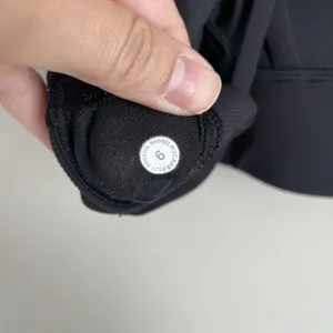 Lululemon Size 6 Black Energy Bra High Neck Long Line Ribbed Sports Bra Workout thumbnail 5